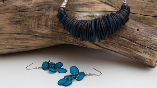 En promotion : Uni bleu et noir
