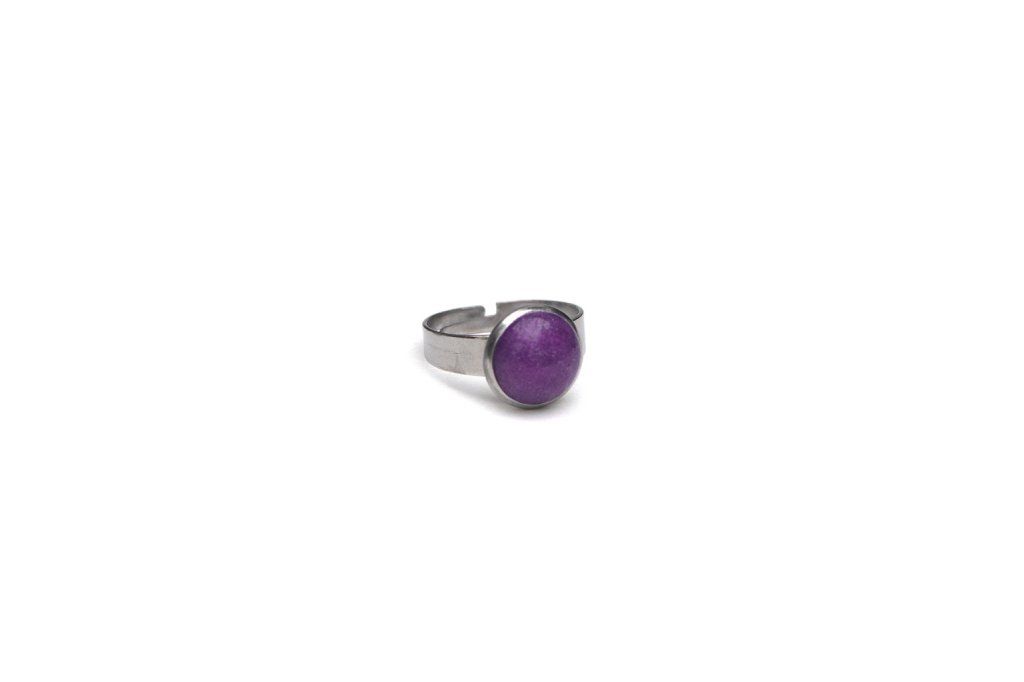 Petite bague réglable ronde violet pailleté en acier inoxydable