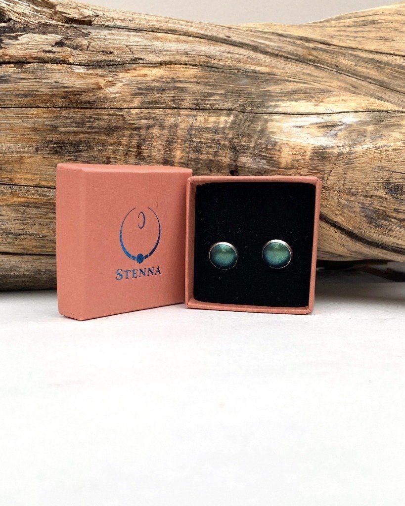 Boucles d'oreilles puces serties 10mm en acier inoxydable bleu/vert - Collection permanente