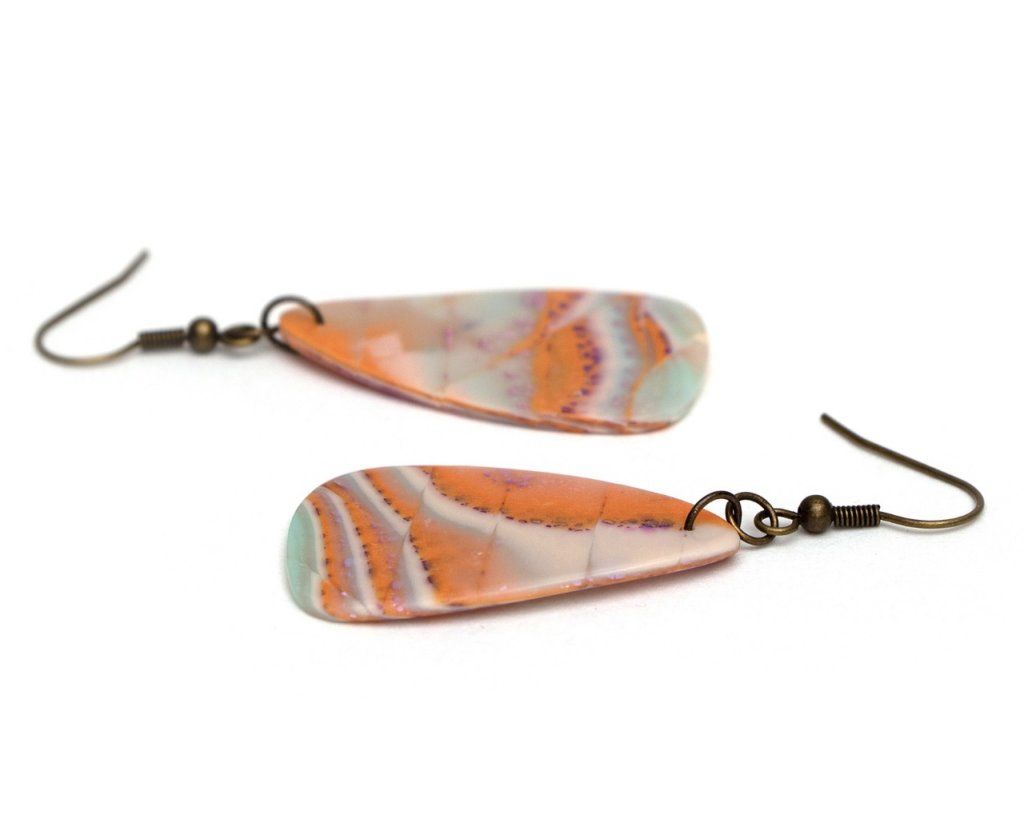 Boucles d'oreilles triangles arrondis orange vert et rose - Collection Imitation - Disponible