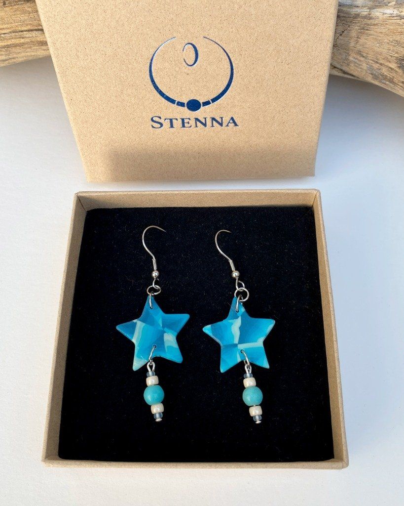 Petites boucles d'oreilles bleues - Collection Géométrie - Disponible