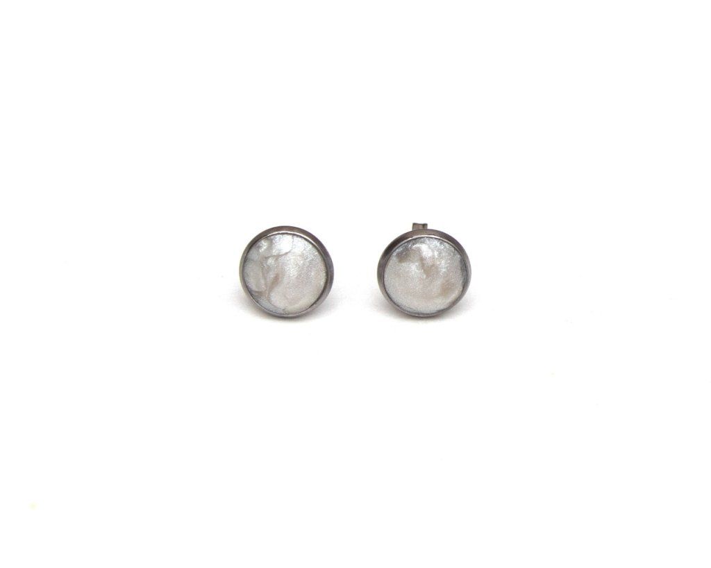 Boucles d'oreilles puces serties 10mm blanc nacré en acier inoxydable