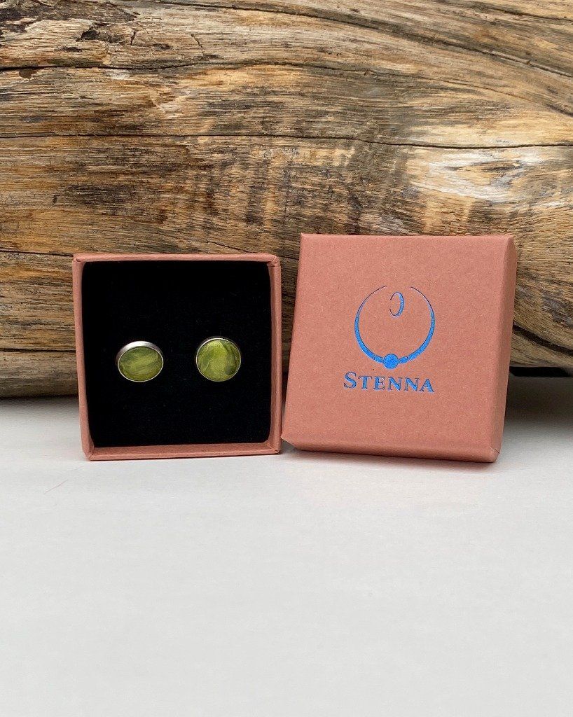 Boucles d'oreilles puces serties 10mm vert clair - Collection permanente