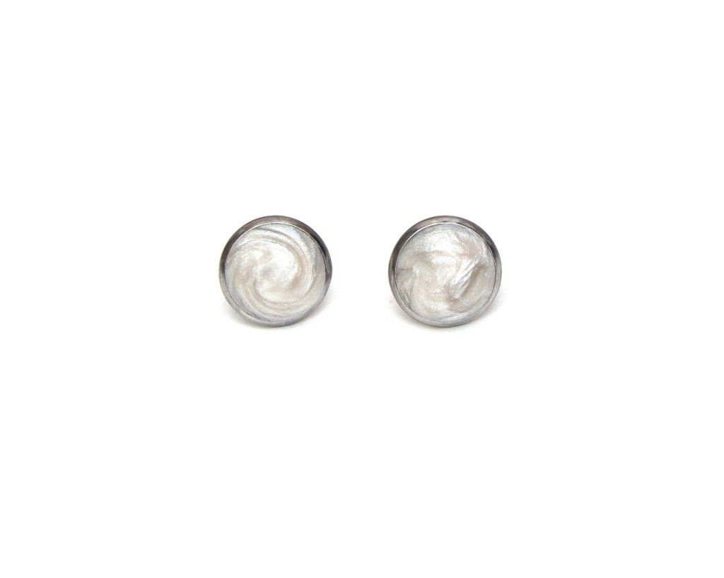 Boucles d'oreilles puces serties 12mm blanc nacré en acier inoxydable
