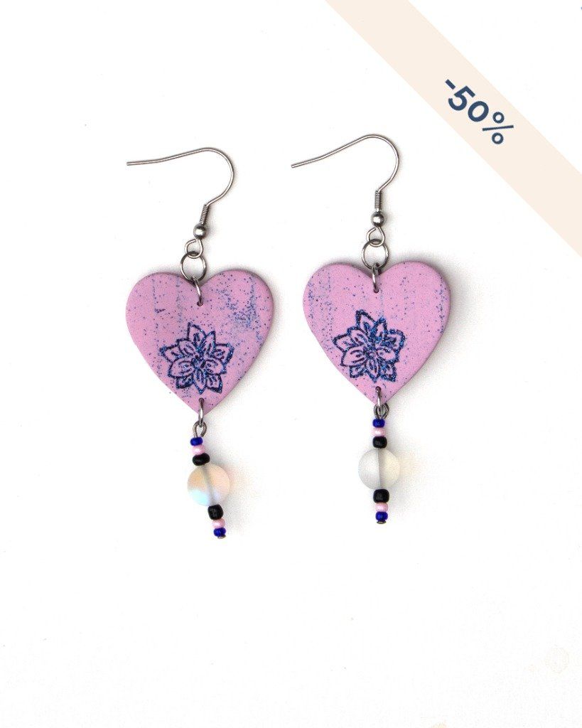 Boucles d'oreilles coeurs pendants roses en promotion - Collection Nature