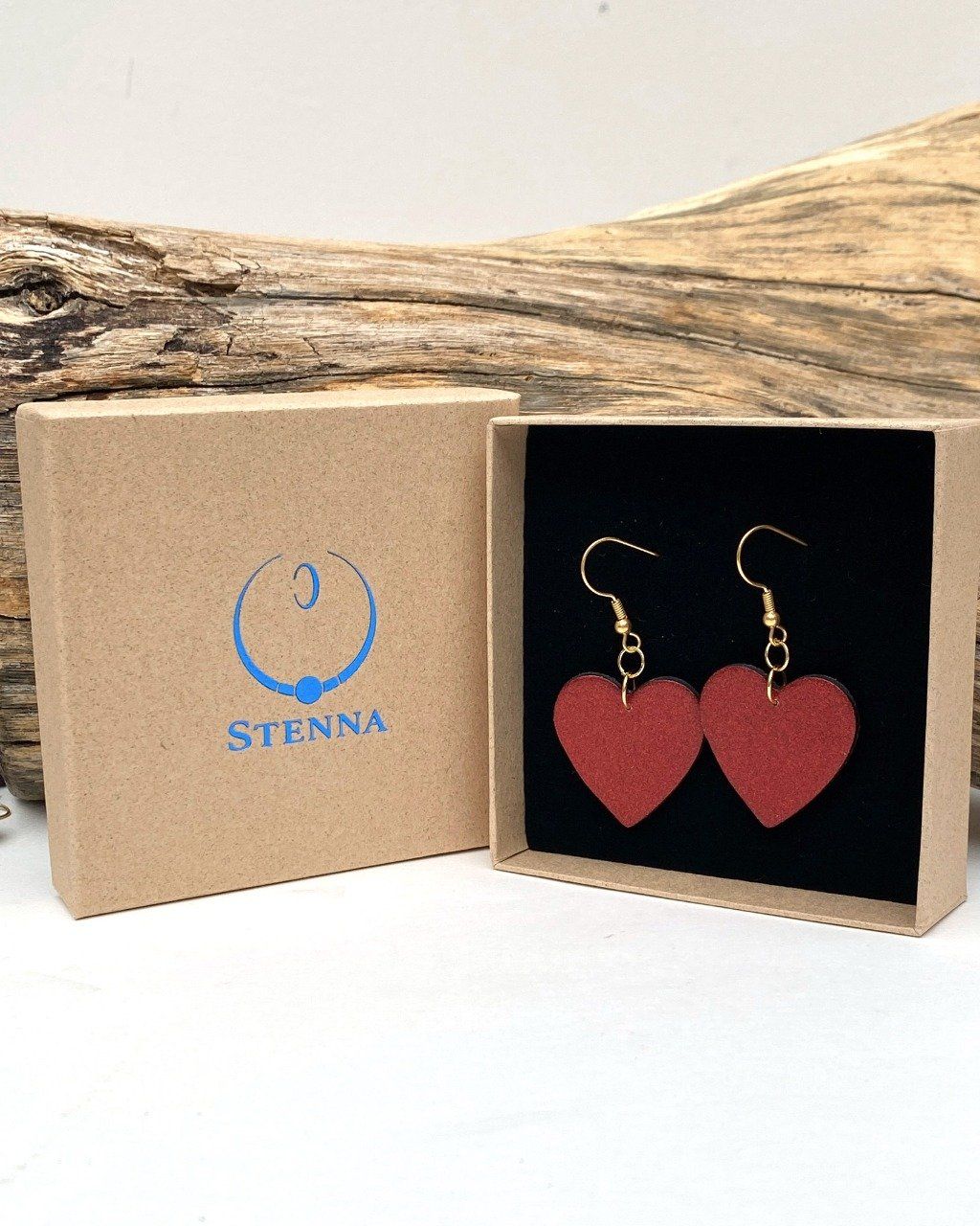 Boucles d'oreilles coeurs moyens paillettes rouges - Pièce unique