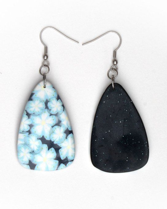 boucles oreilles fleurs bleues recto verso