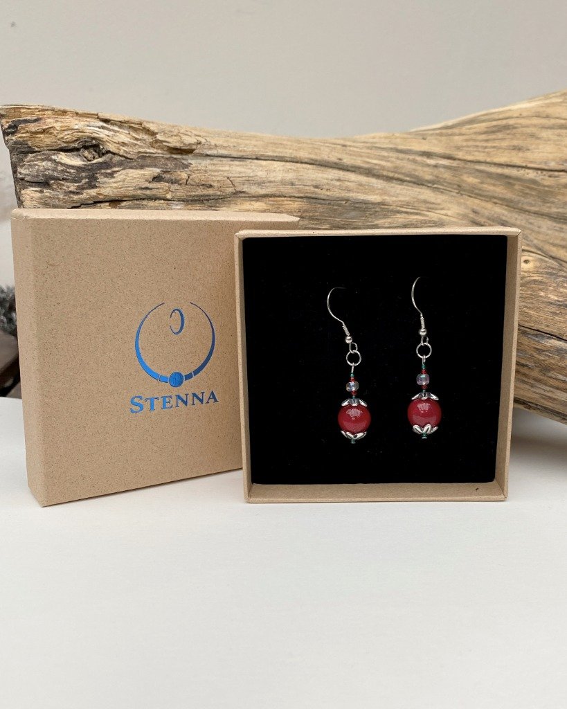 Boucles d'oreilles rouges 18€
